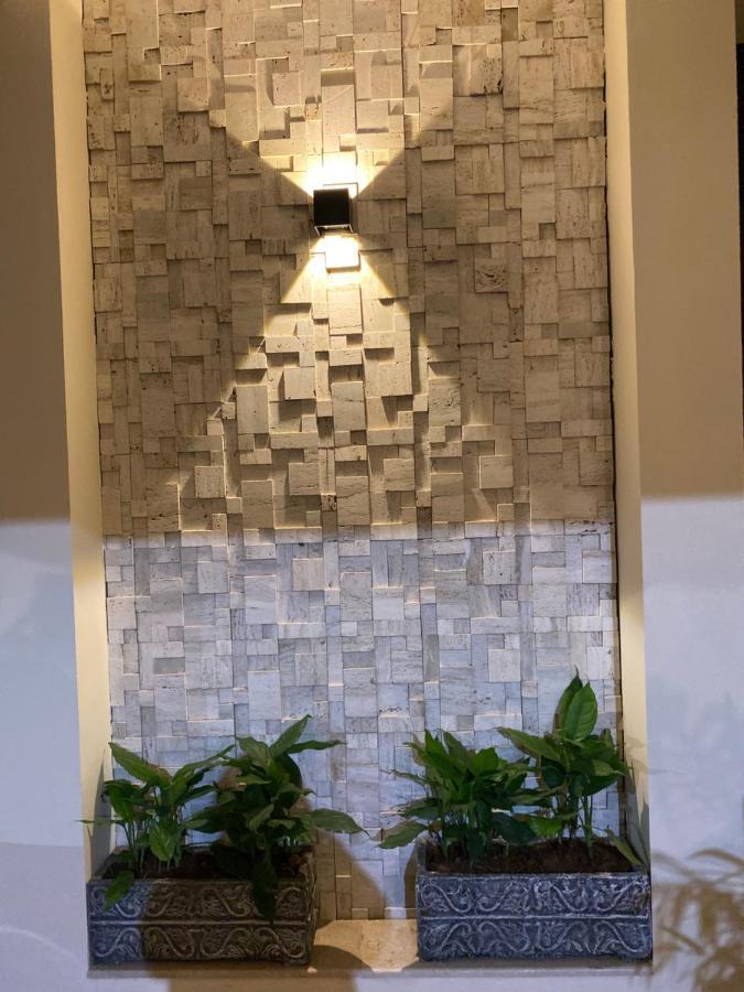 Continental Boutique House Bed & Breakfast Islamabad Eksteriør bilde