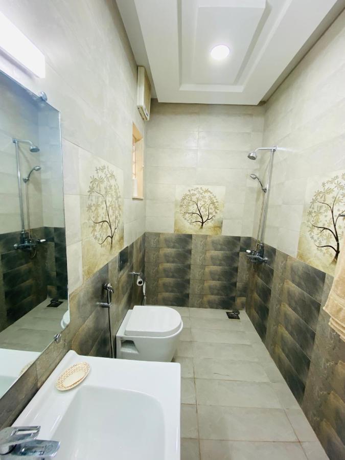 Continental Boutique House Bed & Breakfast Islamabad Eksteriør bilde