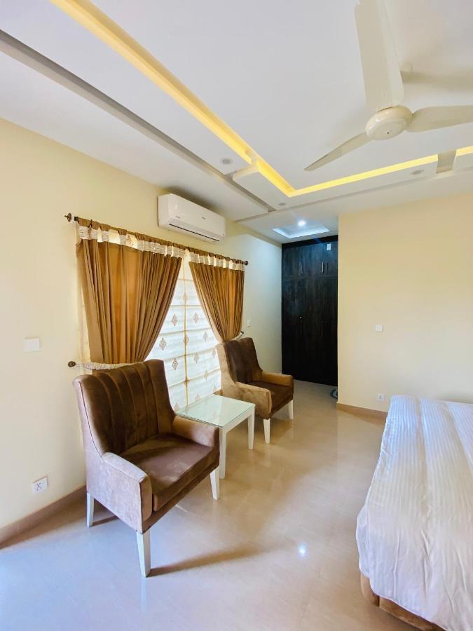 Continental Boutique House Bed & Breakfast Islamabad Eksteriør bilde